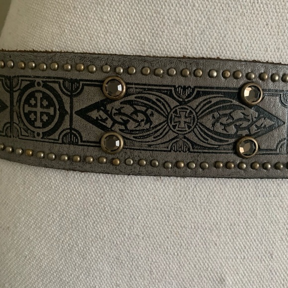 Rhinestone Studded Printed Leather Belt - Picture 4 of 6